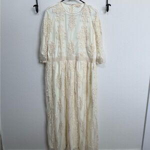 Elegant Cream Lace Dress